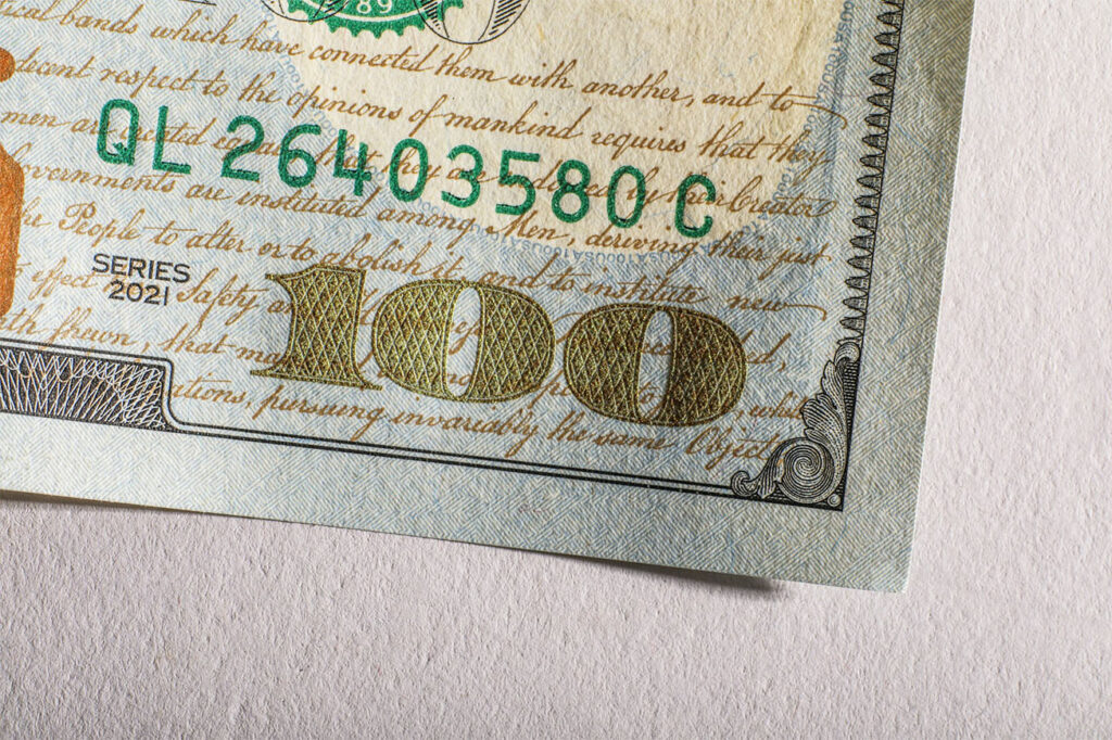 comment détecter un faux billet en dollars